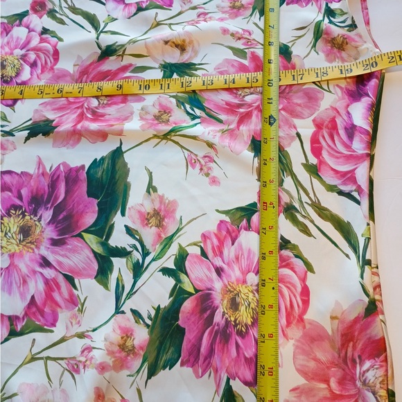 designer blouse by Carmen Marc Valvo Carmen Marc Valvo in size Medium. - Picture 6 of 6